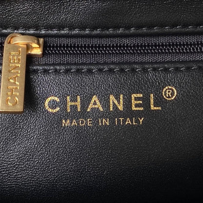 Elegant Leather Top Handle Bag