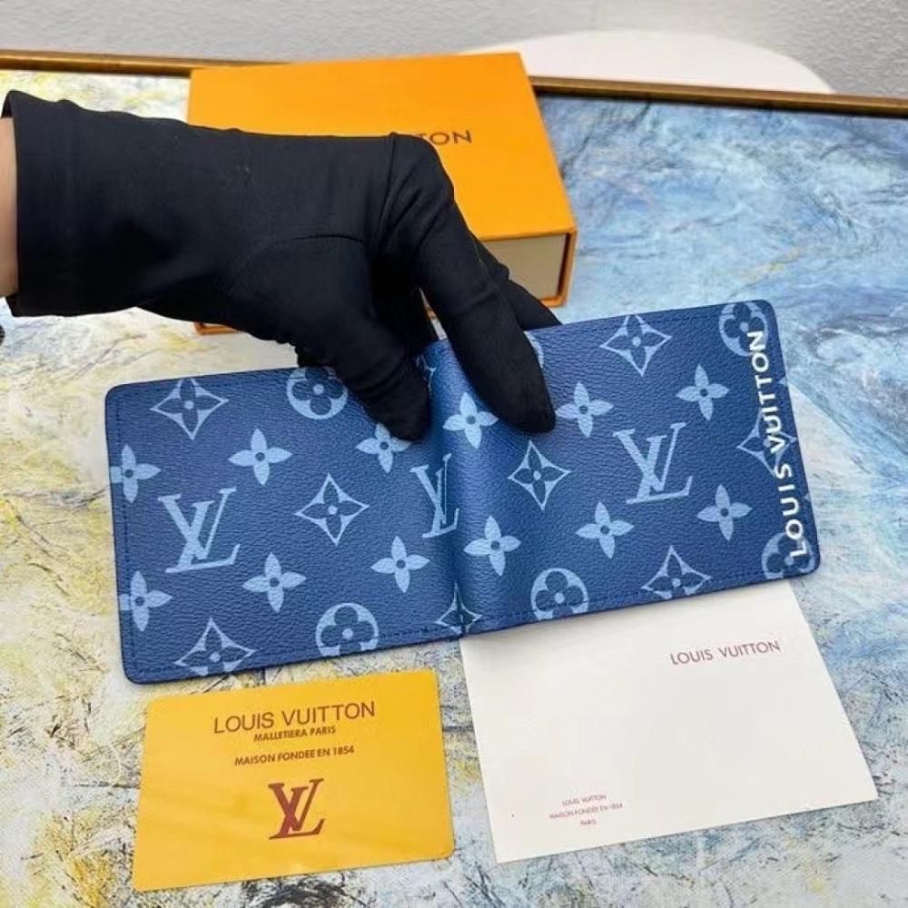 Modern Italian-Inspired Wallet