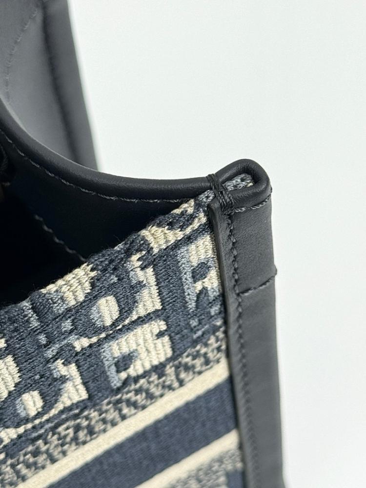 Modern Blue Embroidered Calfskin Shoulder Bag – Limited Edition