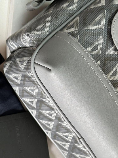Modern Refined Grey Calfskin Shoulder Bag