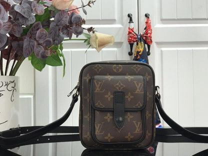 Elegant Shoulder Bag