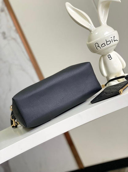 Italian-Inspired Luxury Leather Shoulder Bag