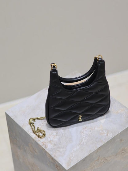 Stylish Lambskin Shoulder Bag – Limited Edition