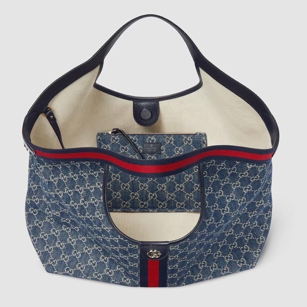 Elegant Refined Shoulder Bag