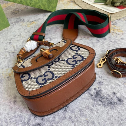 Modern Refined Top Handle Bag