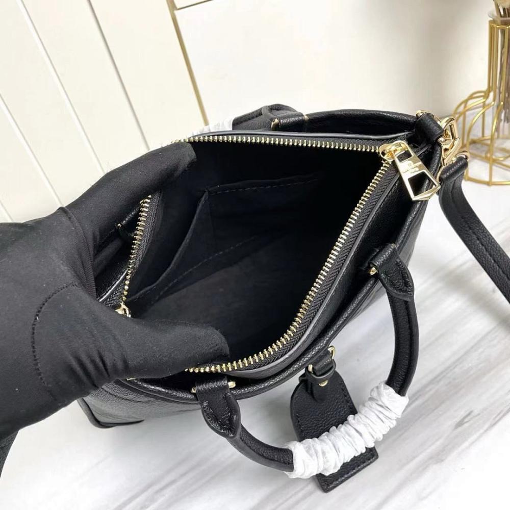 Modern Leather Tote Bag – Limited Edition