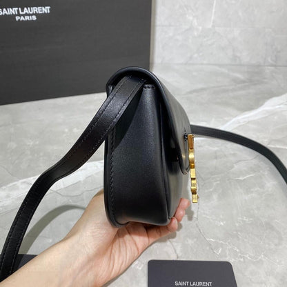 Elegant Stylish Gold Calfskin Bag – Limited Edition