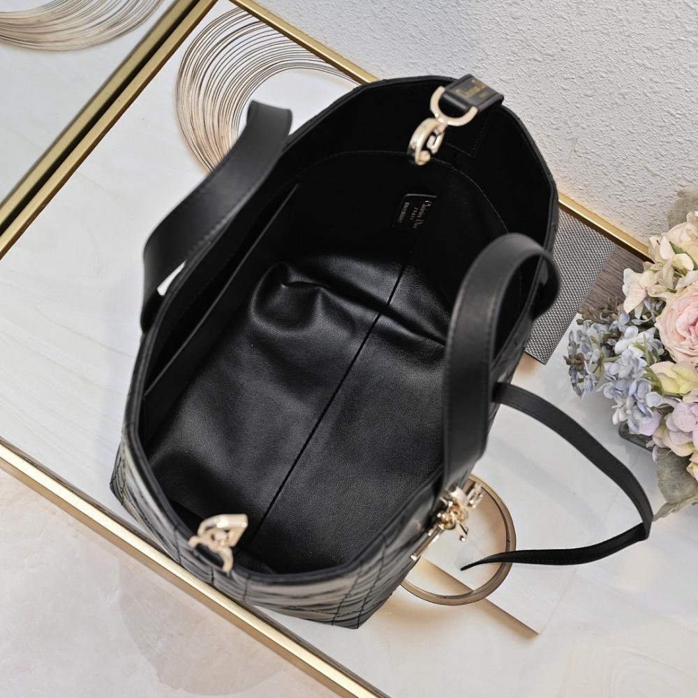 Alma Calfskin Shoulder Bag