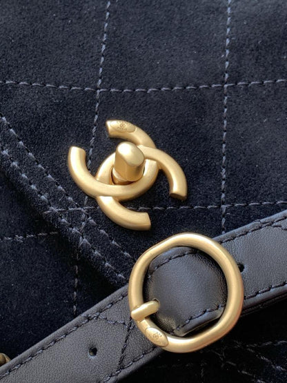 Quilted Leather Shoulder Bag
