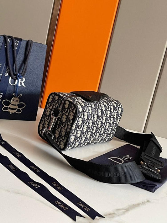 Stylish Refined Black Printed Calfskin Shoulder Bag