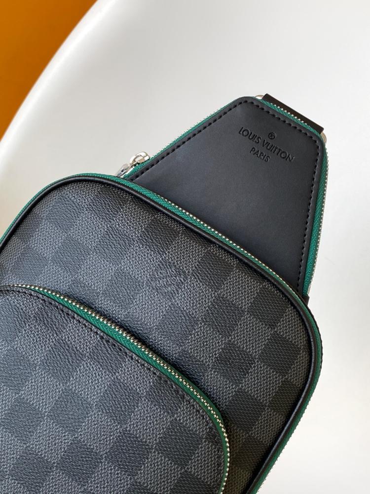 Classic Shoulder Bag