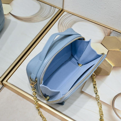 Elegant Stylish Calfskin Shoulder Bag – Limited Edition