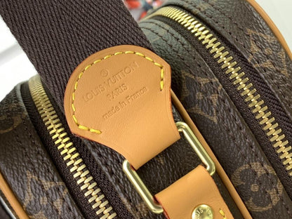 Practical Shoulder Bag