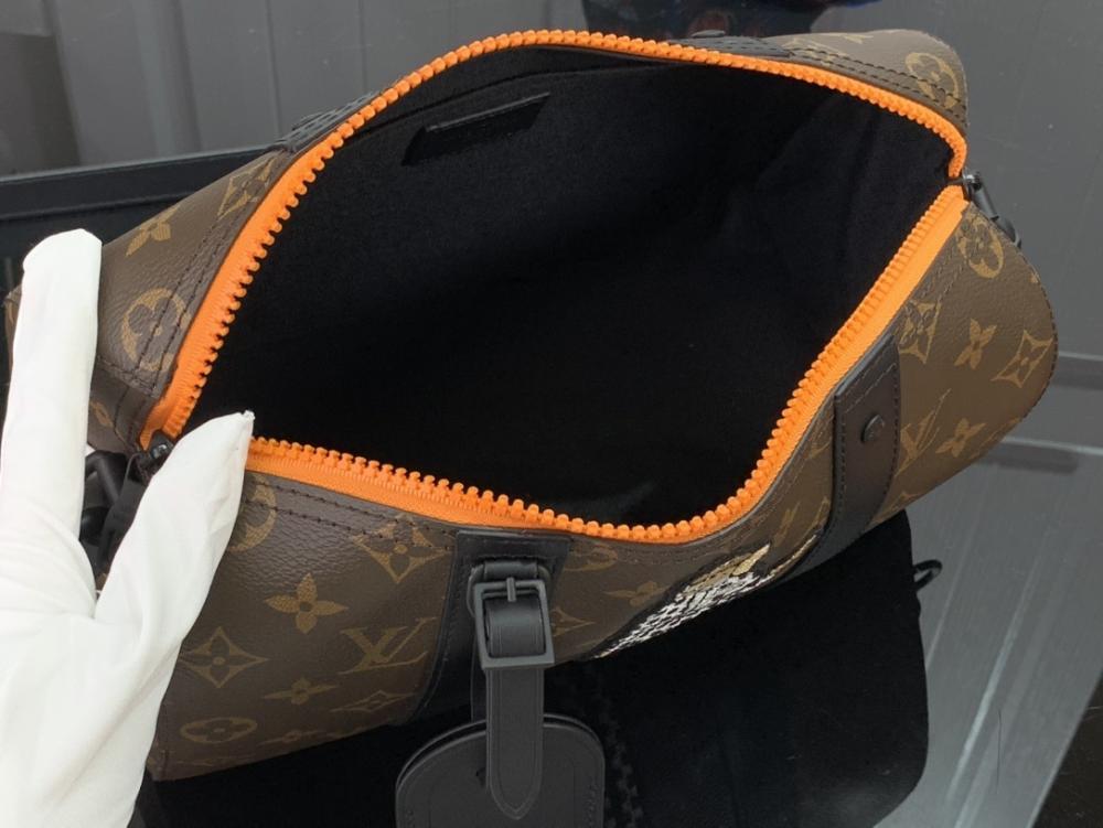 Shoulder Bag