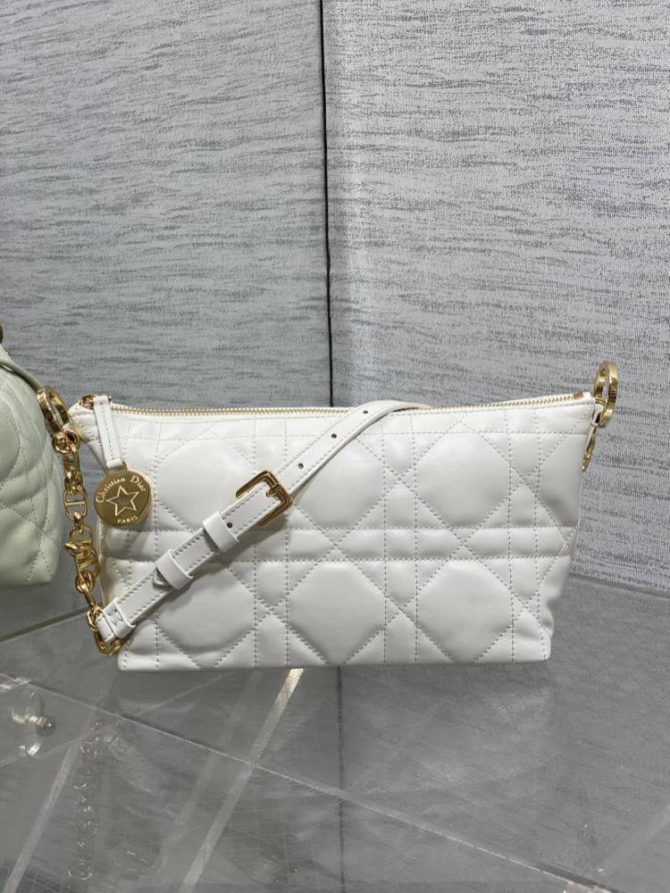 Classic Leather Shoulder Bag