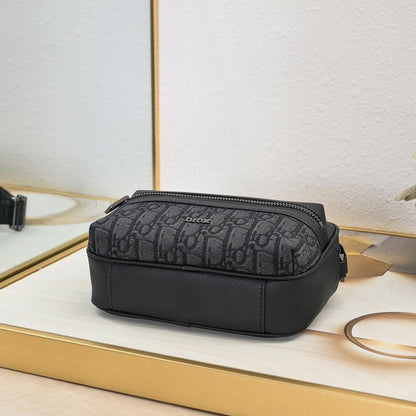 Elegant Refined Top Handle Bag