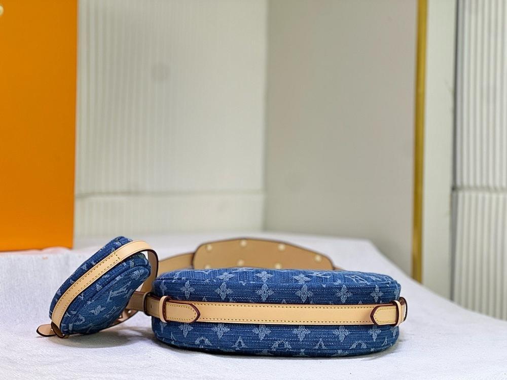 Stylish Refined Canvas Shoulder Bag