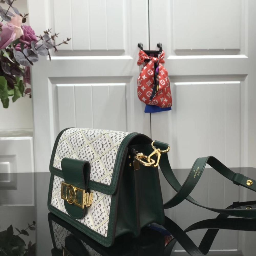 Classic Shoulder Bag