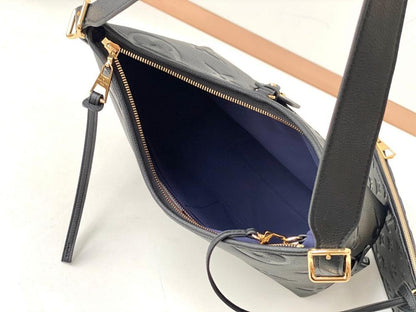 Elegant Refined Leather Top Handle Bag