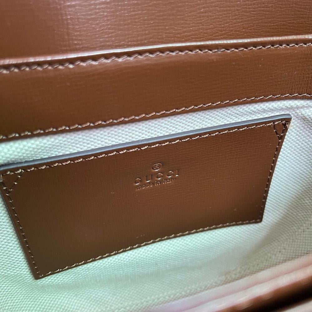 Elegant Top Handle Bag – Limited Edition