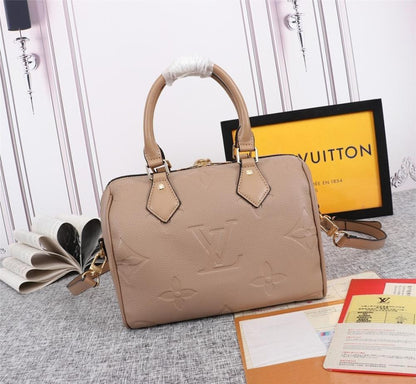 Italian-Inspired Elegant Leather Crossbody Bag