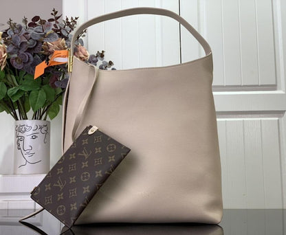Elegant Hobo Bag