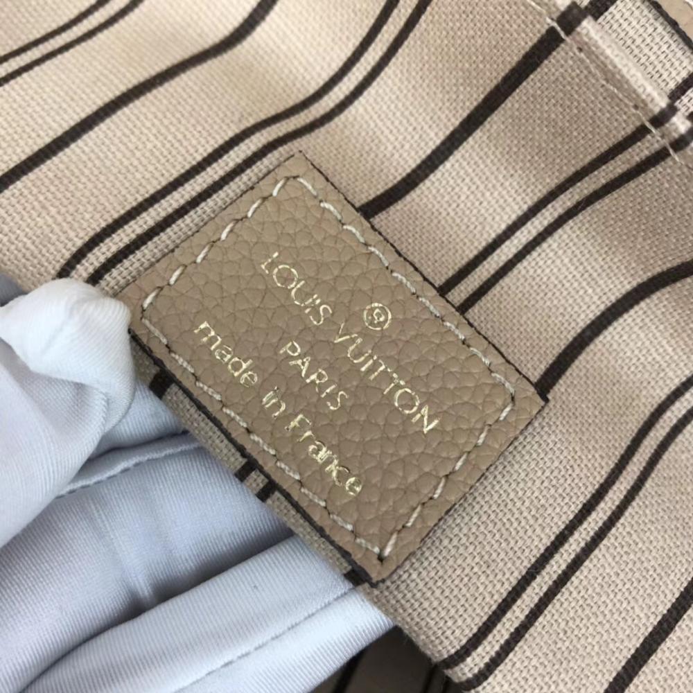 Elegant Crossbody Bag