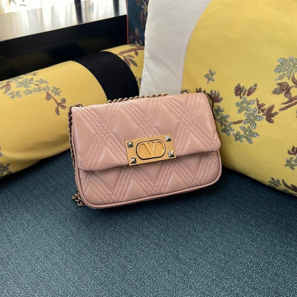 Italian-Inspired Stylish Gold Quilted Leather Shoulder Bag