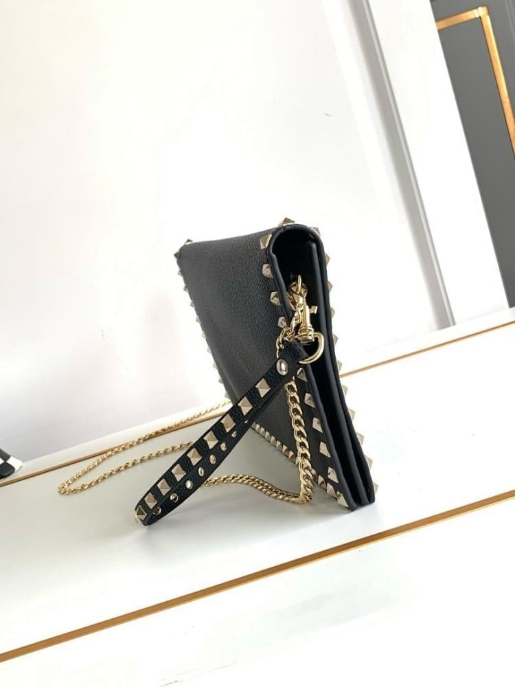 Italian-Inspired Stylish Leather Shoulder Bag
