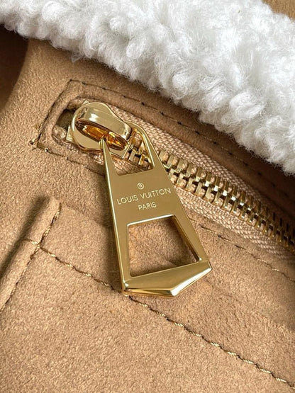 Stylish Lambskin Wallet – Special Edition