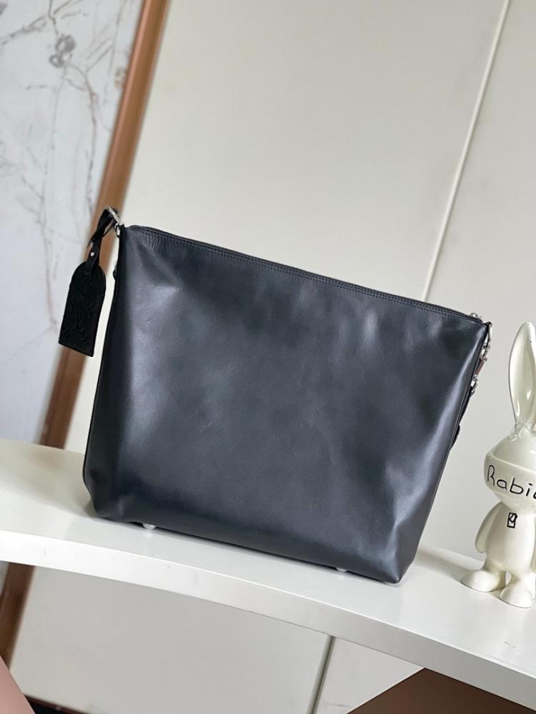 Classic Elegant Canvas Shoulder Bag – Special Edition