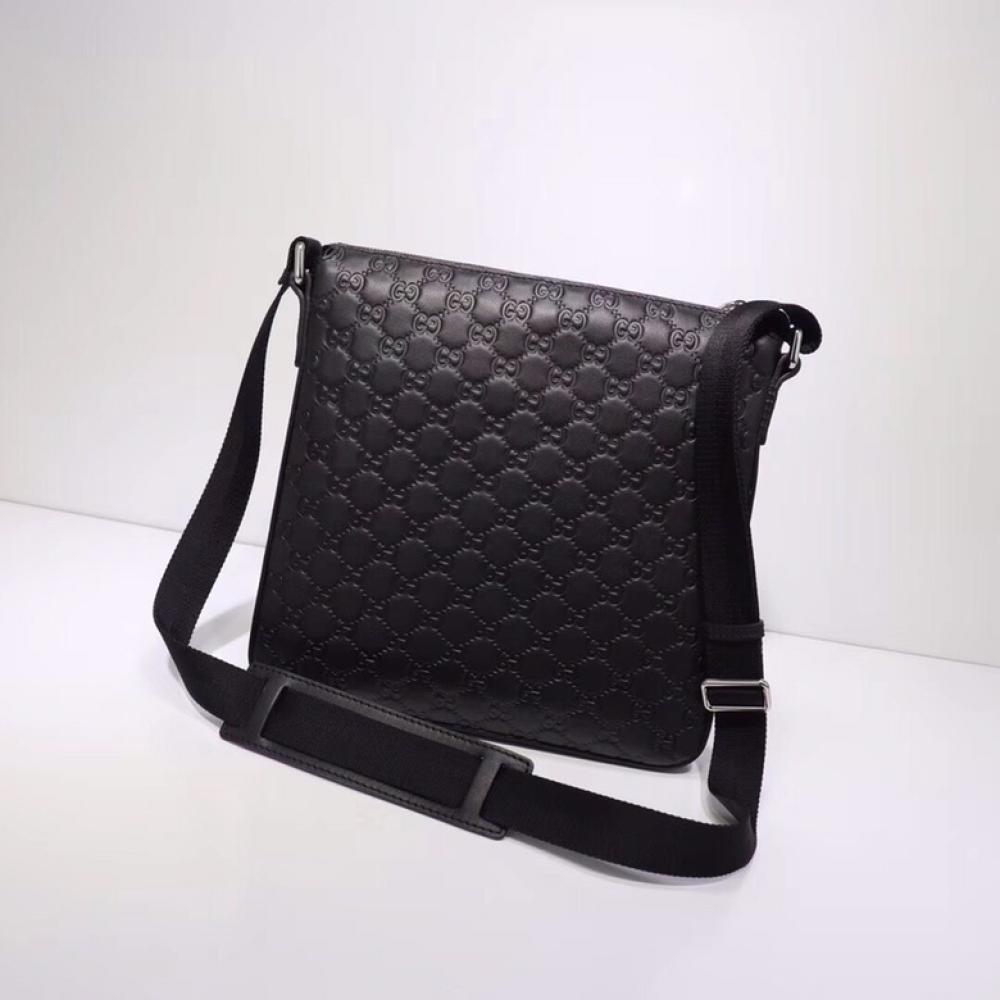 Classic Leather Shoulder Bag
