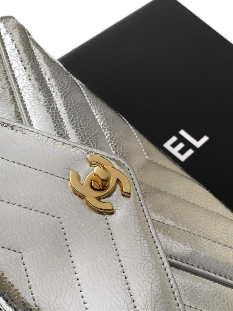 Embroidered Leather Wallet