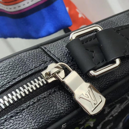 Elegant Leather Shoulder Bag