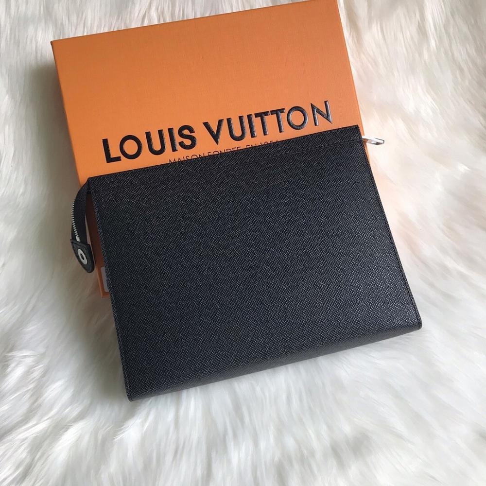 Modern Stylish Black Travel Bag
