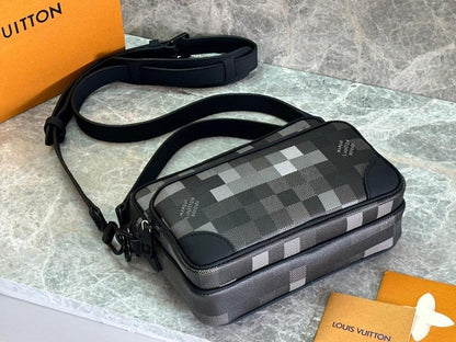 Classic Elegant Black Top Handle Bag – Special Edition