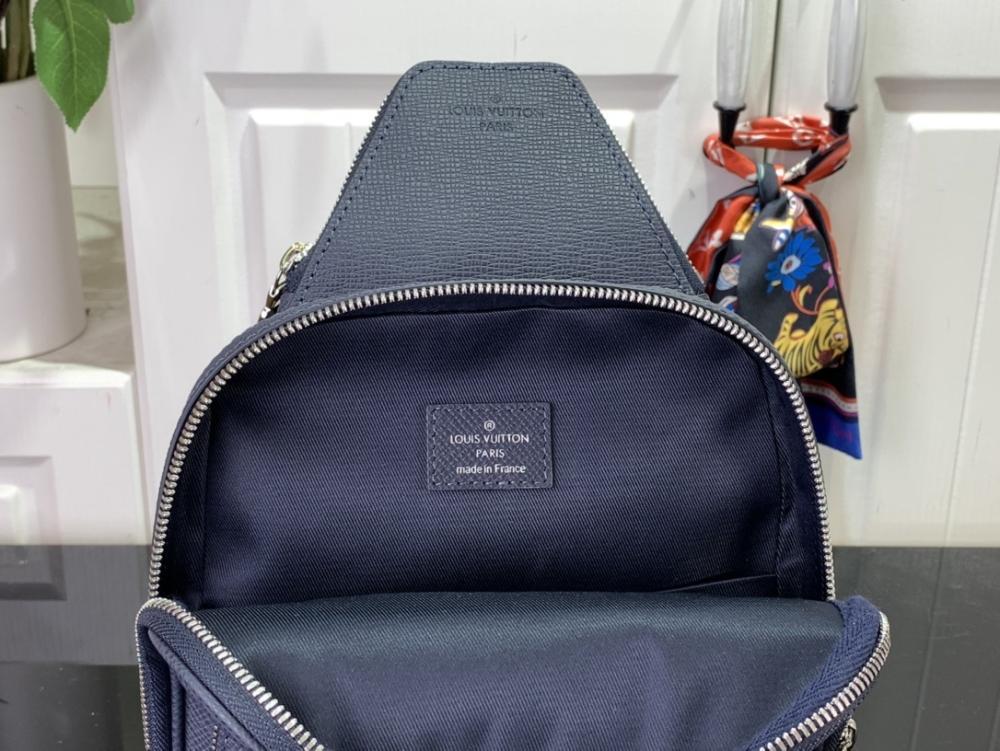 Elegant Shoulder Bag