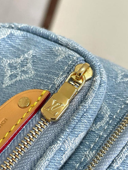 Classic Leather Shoulder Bag – Limited Edition