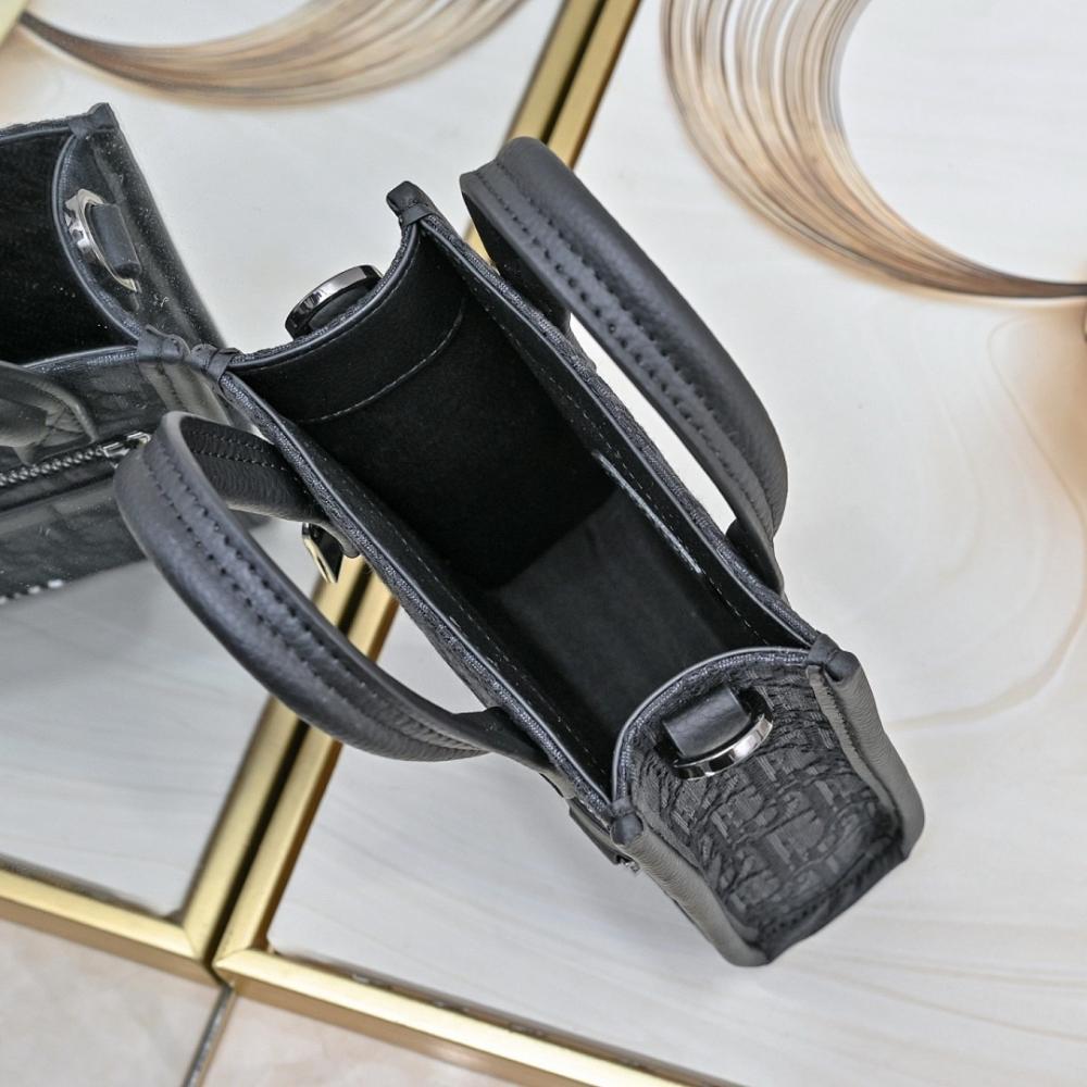 Italian-Inspired Stylish Leather Shoulder Bag