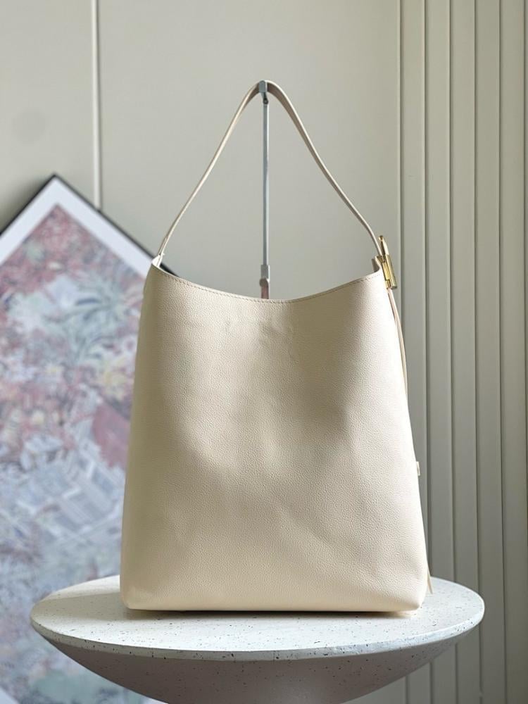 Luxury Leather Shoulder Bag – Special Edition