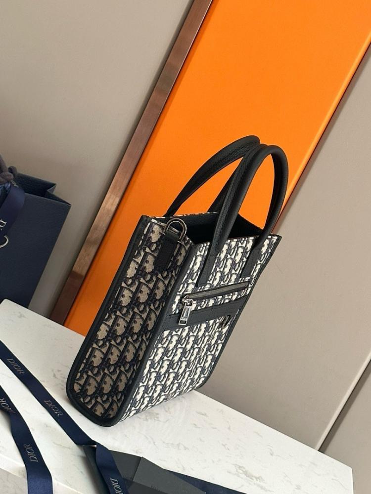 Elegant Stylish Black Printed Leather Shoulder Bag