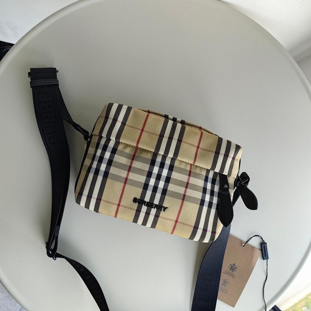 Elegant Shoulder Bag