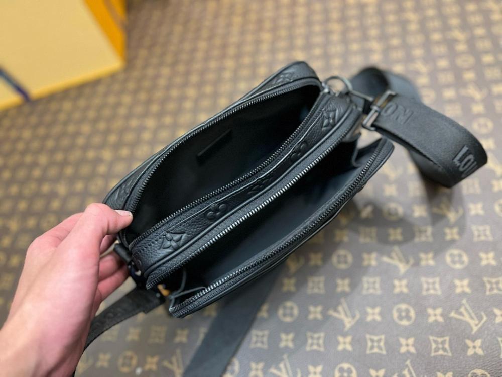 Elegant Premium Black Leather Crossbody Bag