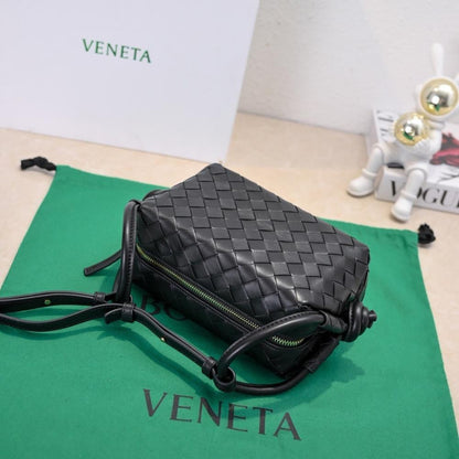 Classic Modern Woven Shoulder Bag