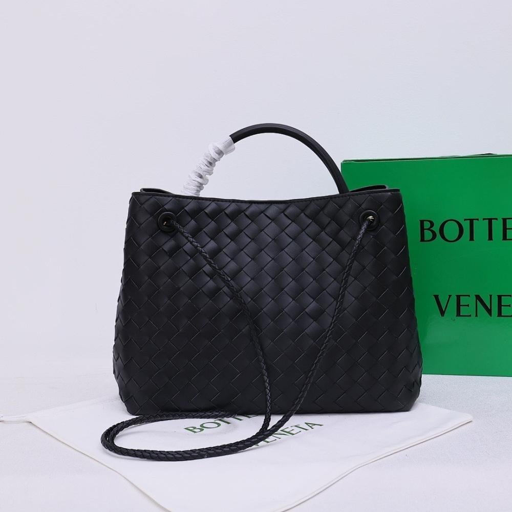Italian-Inspired Elegant Bag