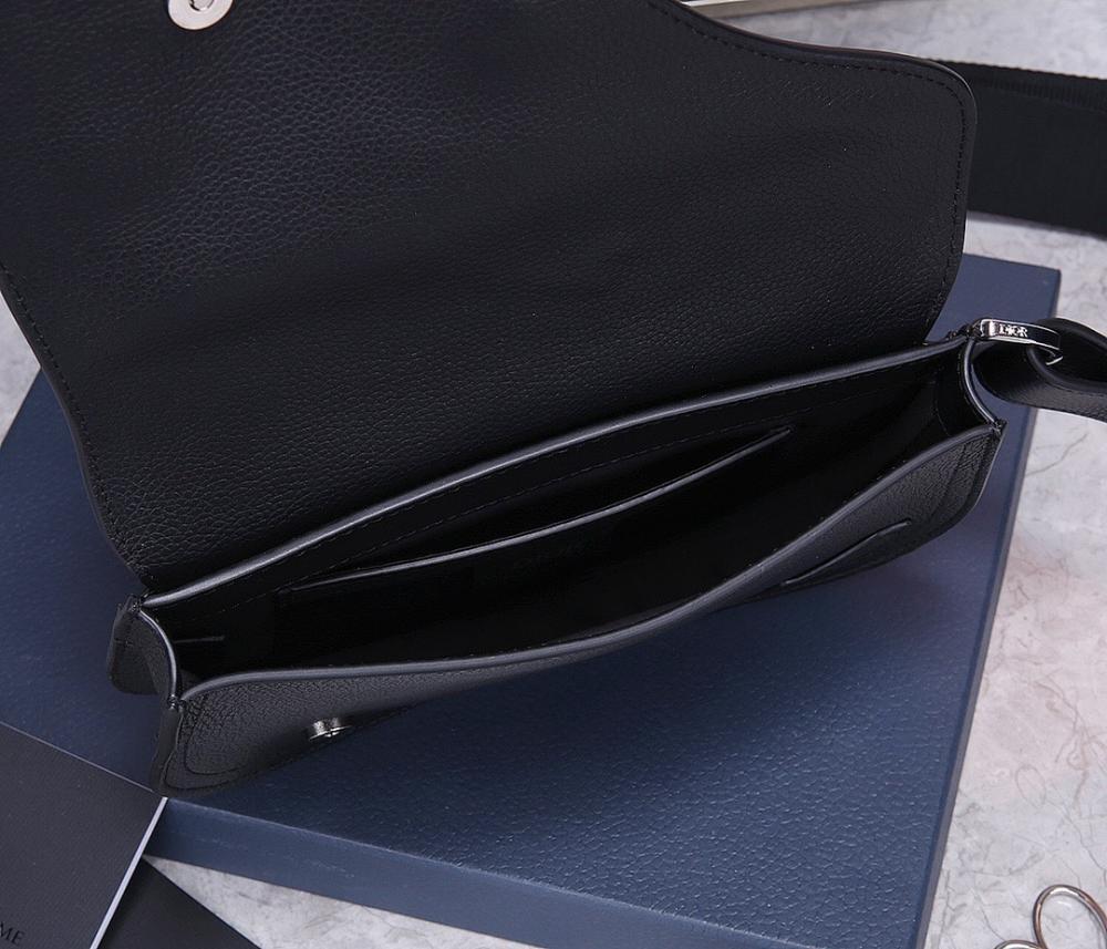 Modern Elegant Leather Crossbody Bag