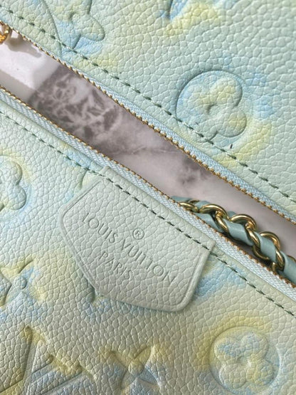 Modern Elegant Leather Shoulder Bag