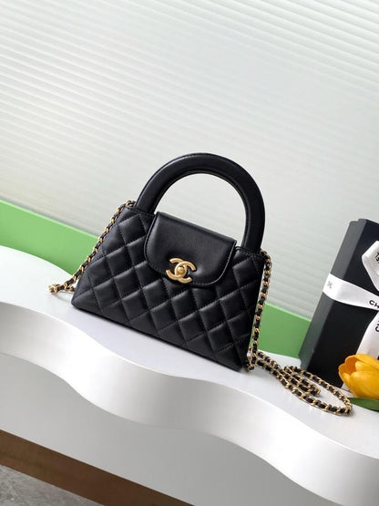 Classic Leather Shoulder Bag