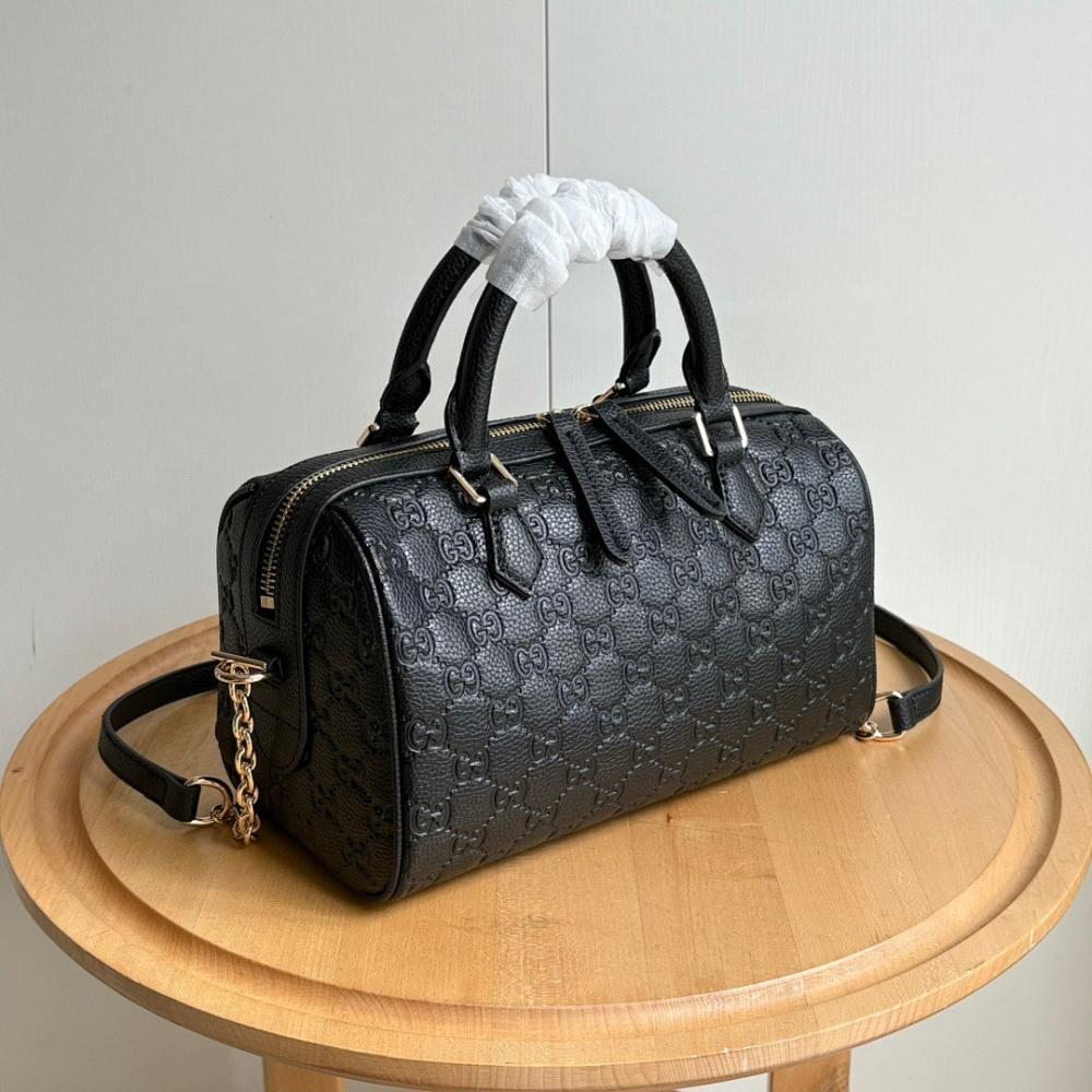 Classic Italian-Inspired Leather Shoulder Bag