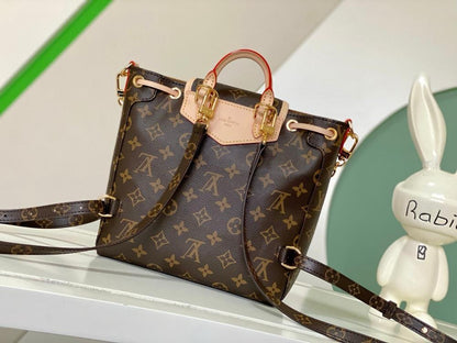 Italian-Inspired Elegant Canvas Bag